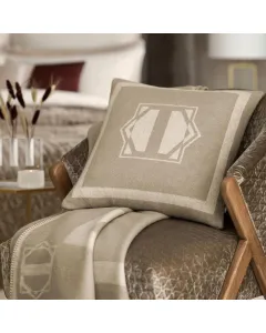 Decorative pillow СALIENTE
