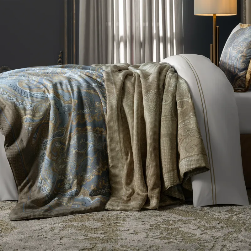 Comforter ESTHIRA
