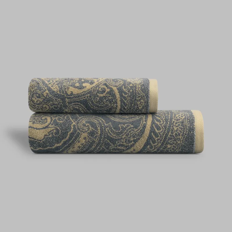 Towel ESTHIRA