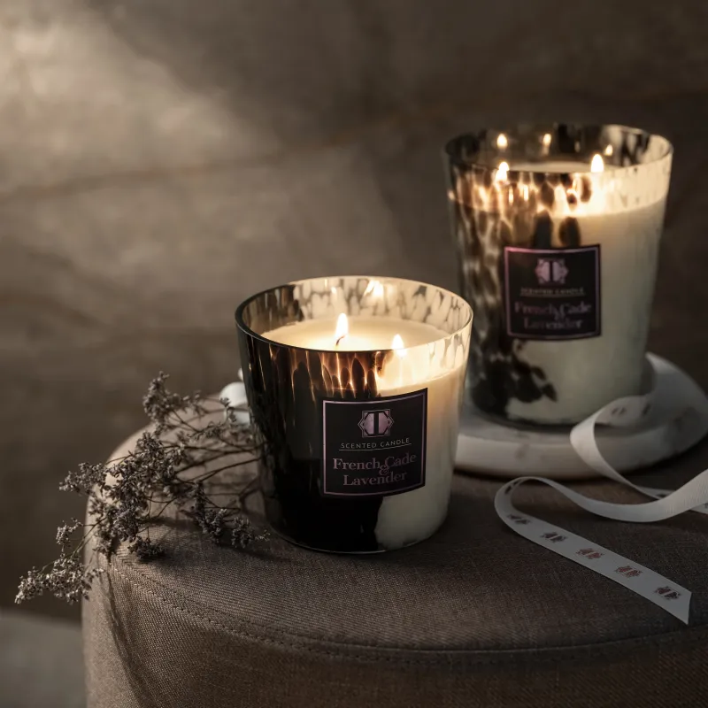 Scented candle FRENCH CEDAR AND LAVENDER