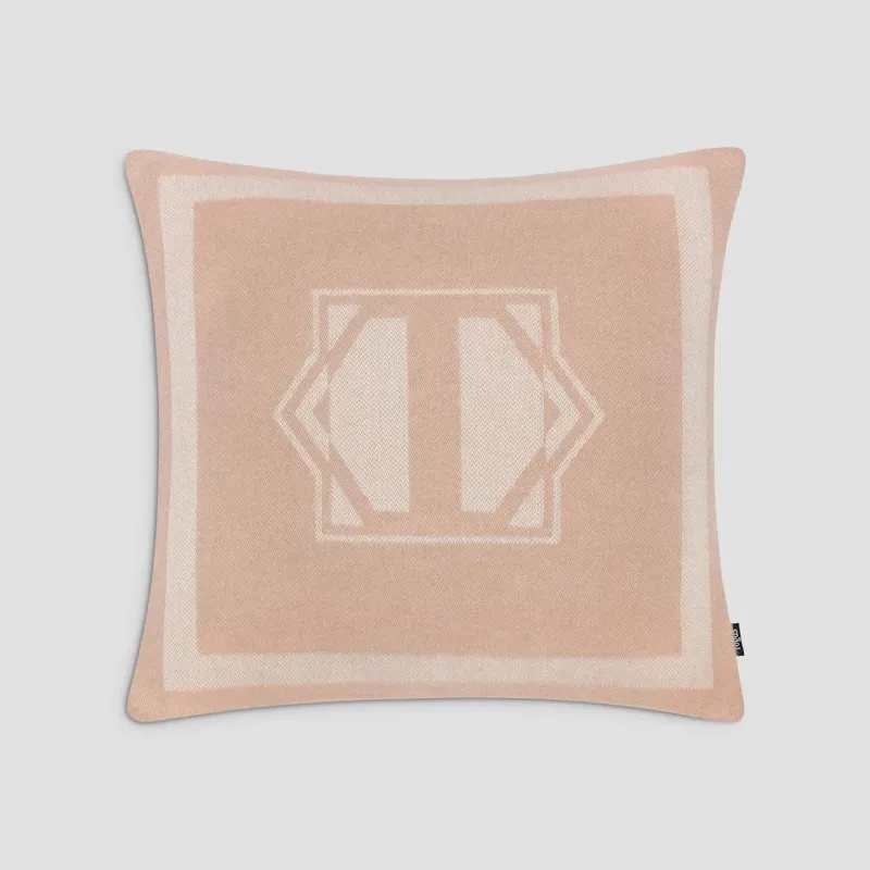 Decorative pillow СALIENTE