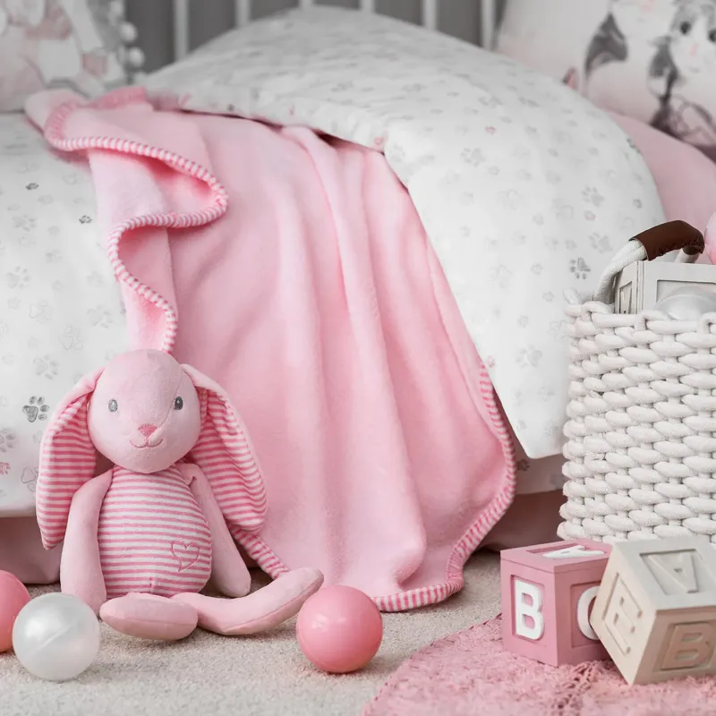 Throw with toy BUNNY   