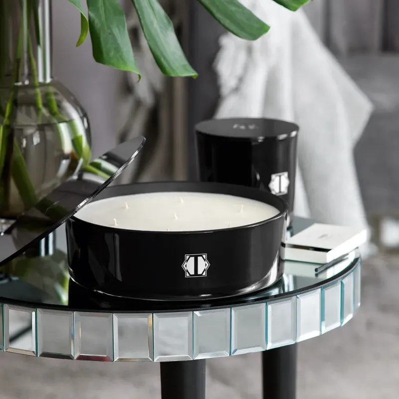 Scented candle BERGAMOT & VIOLET  